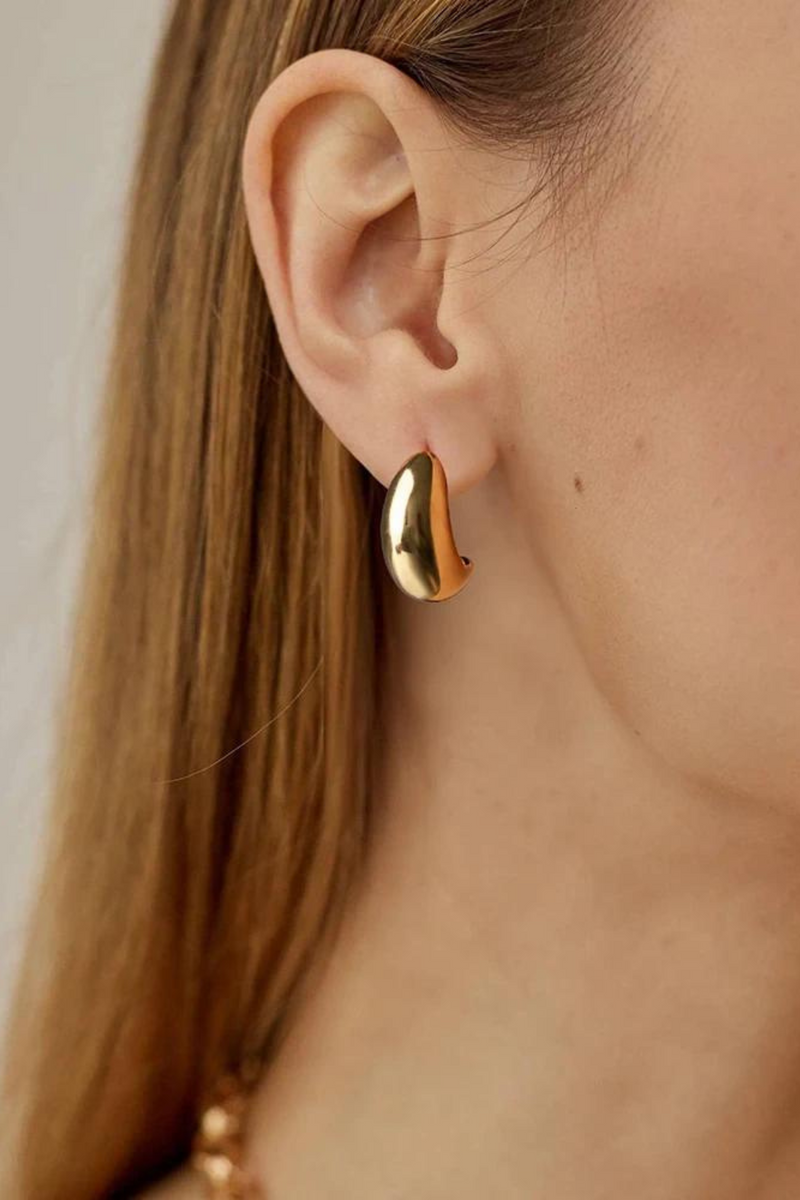 Teardrop Earrings in Gold